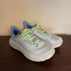 Hoka Arahi 7 size 8.5
